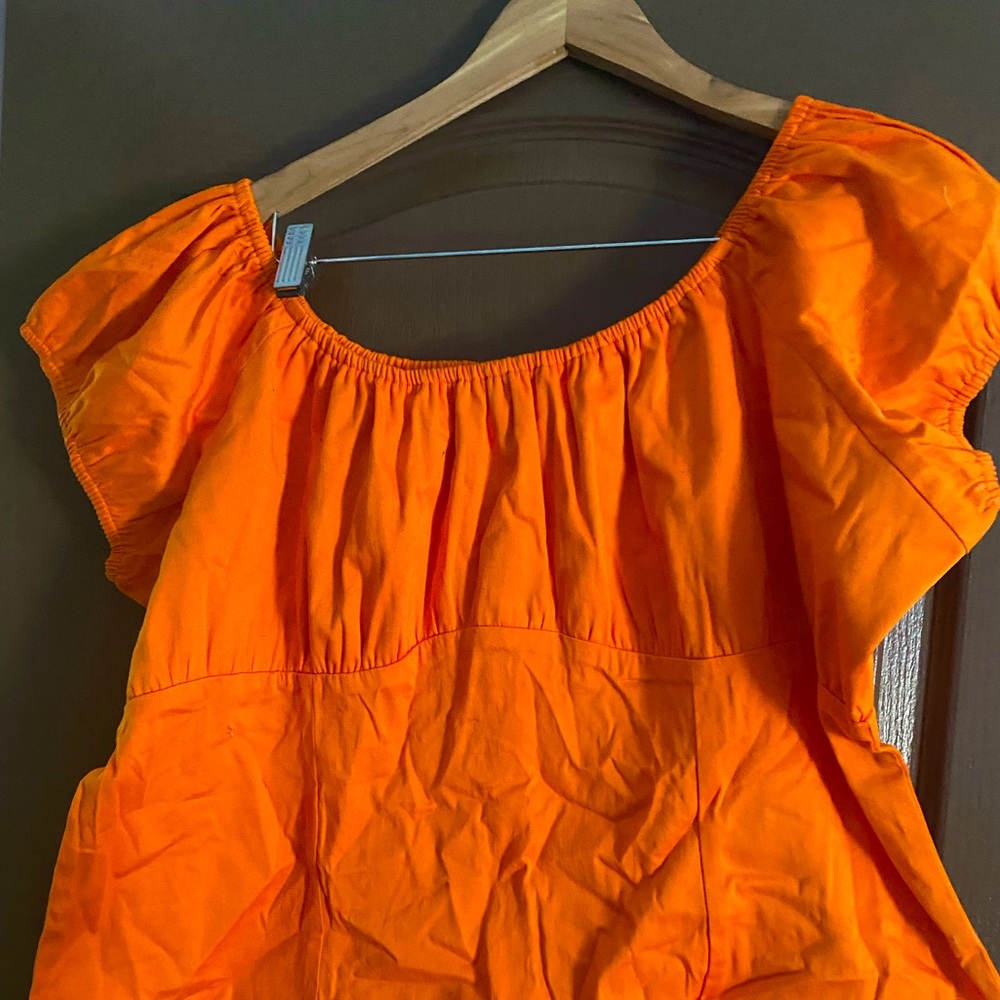 NWOT 4X PUG Orange Peasant Top